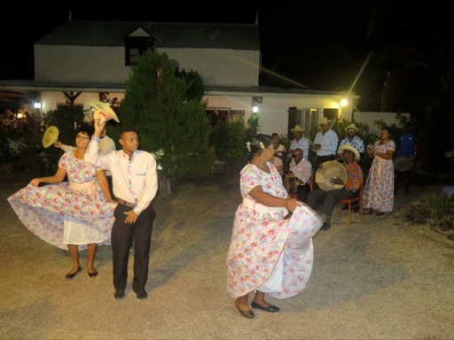 Groupe de danse traditionnelle DELO COULE